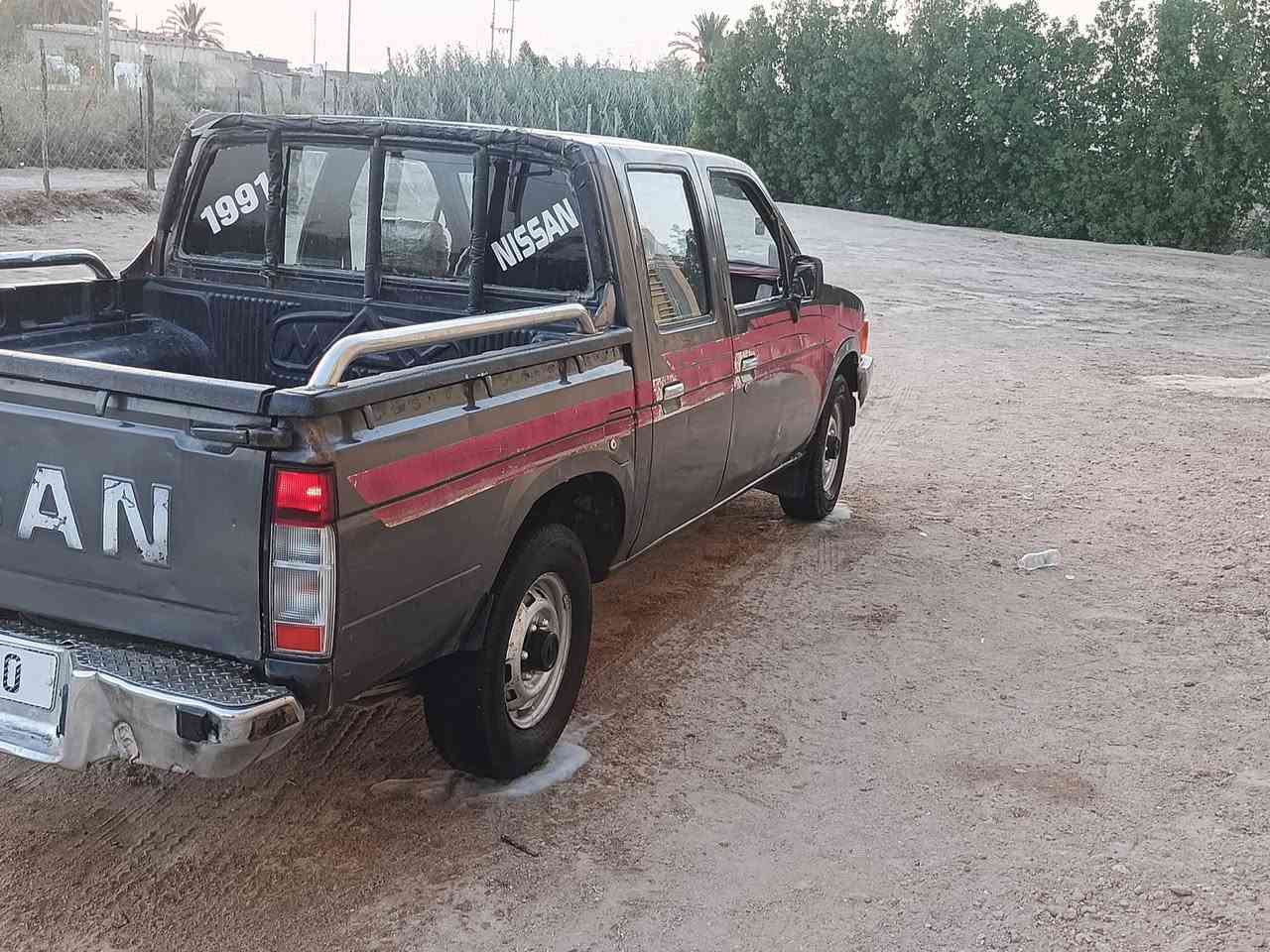 نيسان موديل 91 للبيع كير جديد مكينه بلاد وسط تخم تاير شاصي مكفول سنويه ال31 كرهبايات كلها شغاله مسجل حديدية جديده باتري جديد سعر 45 بيها مجال ***********
