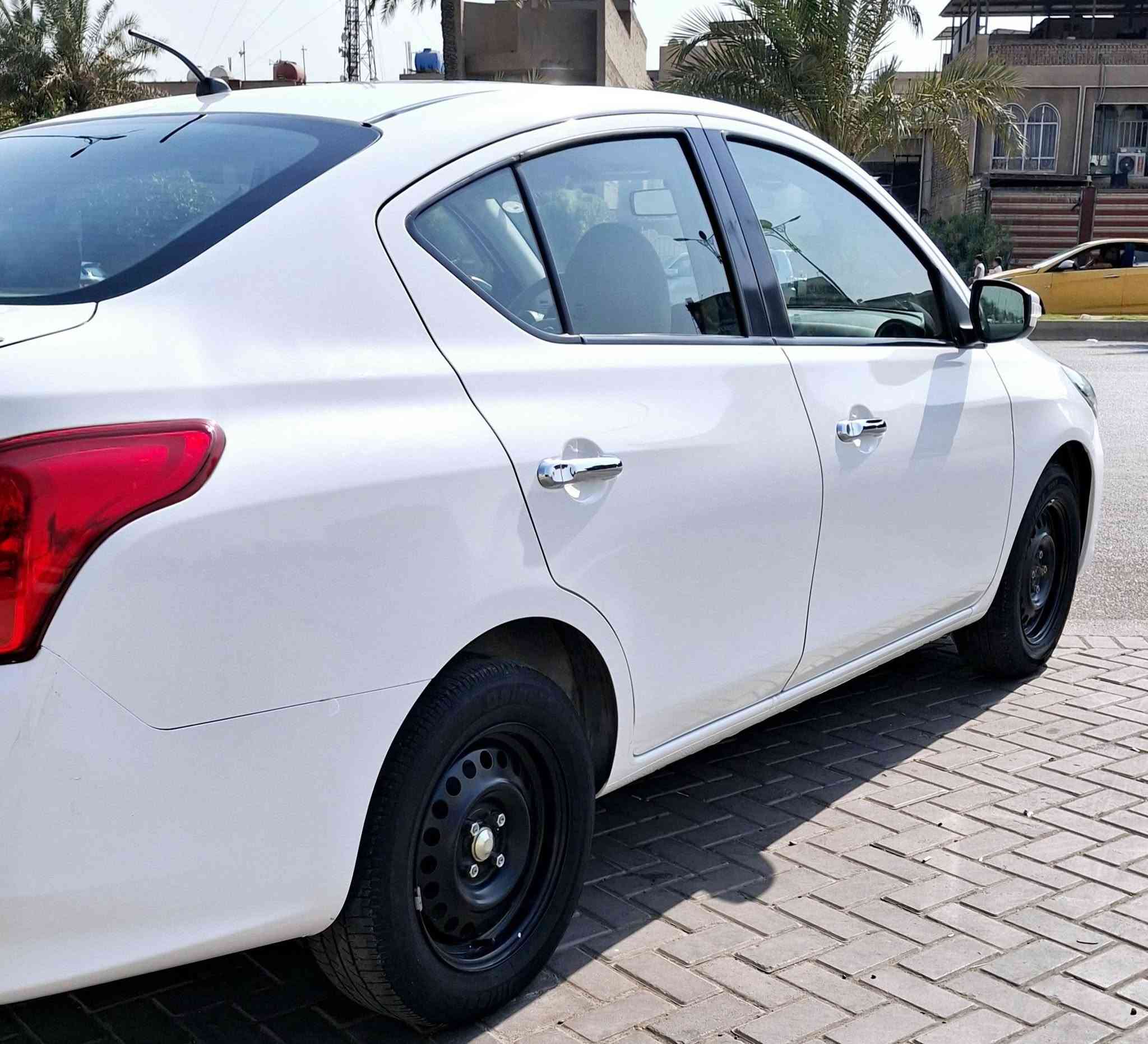 من رخصت مدير الكروب المحترم السلام عليكم نيسان سني هندي ٢٠٢٥ السياره مكفوله كفاله عامه ماشيه ٦٠ الف السياره جديده صدر أمامي وخلفي جديد كير مكينه شرط مامفتوحات تخم تاير تبريد ثلج رقم اربيل اتريد تحويل اتريد وكاله السعر  ١٢٧   بيهه مجال للاتصال   *********** مكان بغداد
