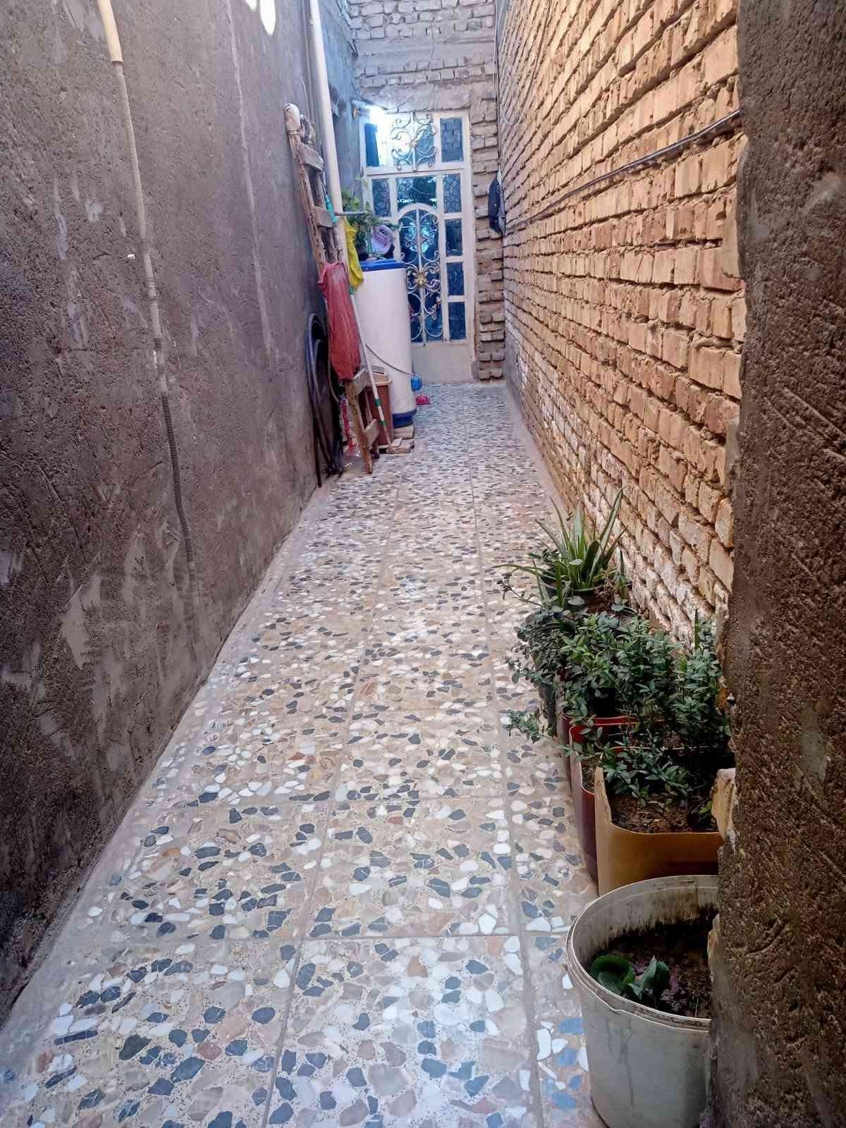 السلام عليكم ورحمة الله وبركاته..
عندي بيت بحي السفير 125 متر 5*25 طابق ونصف فرع أفران علي الهادي.. ثاني فرع على اليمين..
رايدة 75 وبي مجال.. سند 25.
*ملاحظة:البيت حالياً فارغ تشتري وتستلم مباشر. 

للأتصال أو واتساب..
***********

نص مكتوب في الصور:
- CAMON 30 23mm f/1.88 1/33s ISO1149