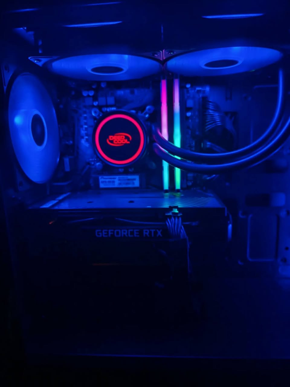 🖥️🔥 PC Gaming للبيع — 775,000 د
مواصفات الجهاز:

🔹 CPU: Intel Core i5-10400F
🔹 RAM: 16GB DDR4 3600MHz
🔹 Storage: 512GB M.2 SSD + 4TB HDD 💎
🔹 GPU: RTX 2060 12GB VRAM 🔥
🔹 Case: DeepCool
🔹 Power Supply: DeepCool 750W ⚡

🎮 جهاز مرتب وجاهز للألعاب والاستخدام اليومي.

💰 السعر: 775,000 دينار

📍 الموقع: بغداد - مدينة الصدر قطاع 38
متوفر توصيل 
📞 للتواصل: ***********

