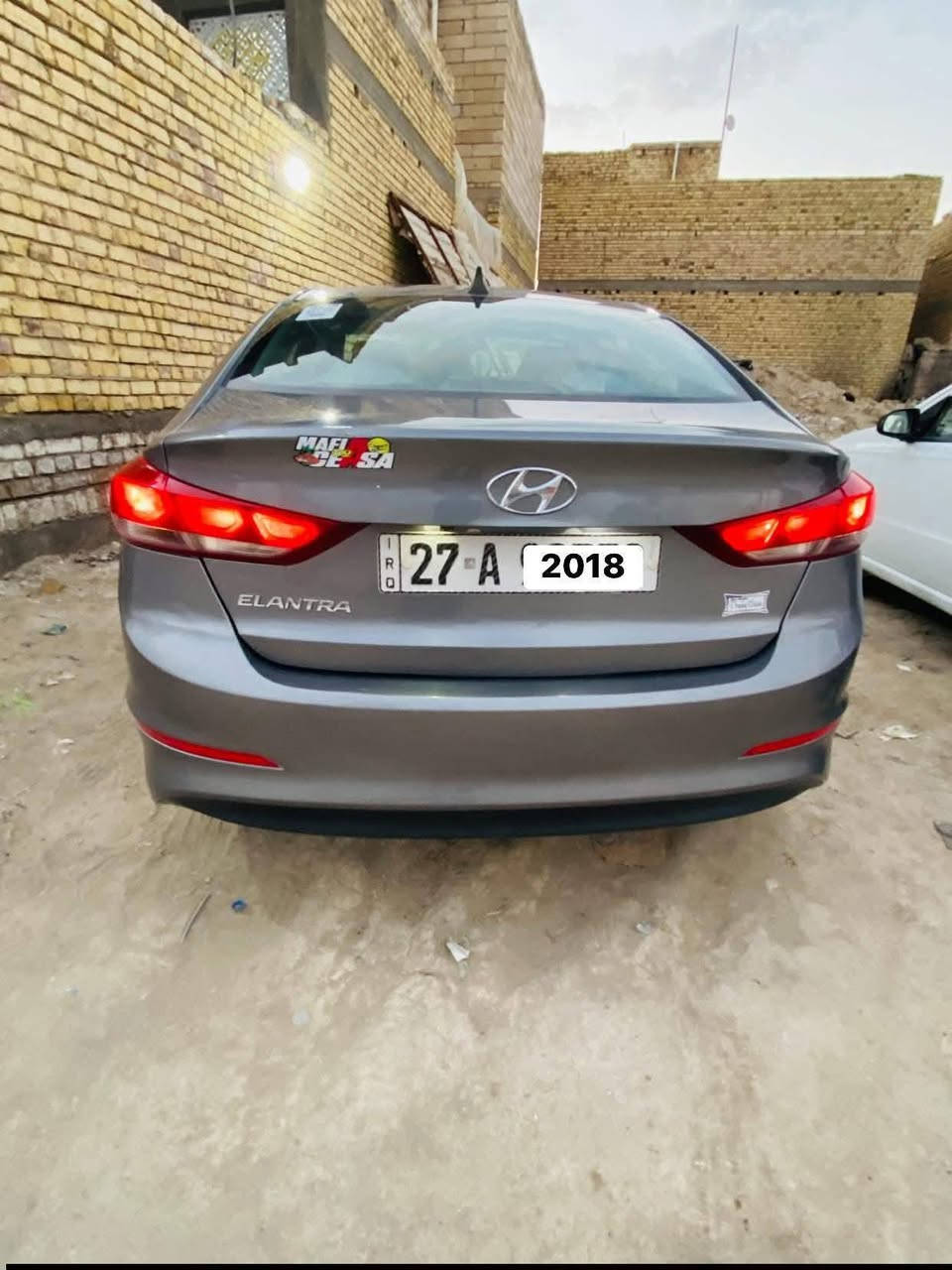 النترا موديل 2018  وارد أمريكي مكينه 2000 دوش سياره جاهزه رقم ذي قار انگليزي تحويل مباشر ضربته حلوه جاملغ ولباقي ليبل واحد+ بنيد صبغ بدون دواخل 
تبريد خير من الله 
مواصفات السياره👇👇
- شاشه تاب 
- كامرا خلفيه 
- تحكمات ستيرن
- گير AT المرغوب
-  منظومه زنون
-  ثلاث وضعيات قيادت ( Sport وEQO  و عادي )
- حداديه جاهرة
- ويل كب
- مانع انزلاق
- مثبت سرعه
السعر 113 وبيه مجال بسيط 
التواصل واتساب *********** 
وشراي يتصل وليريد بس يعامل ويتصل خل يعبر المنشور
