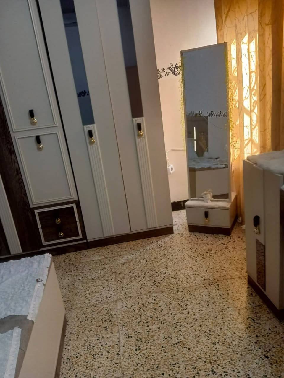 غرفه تركيه • نضيفه • حي الزهراء