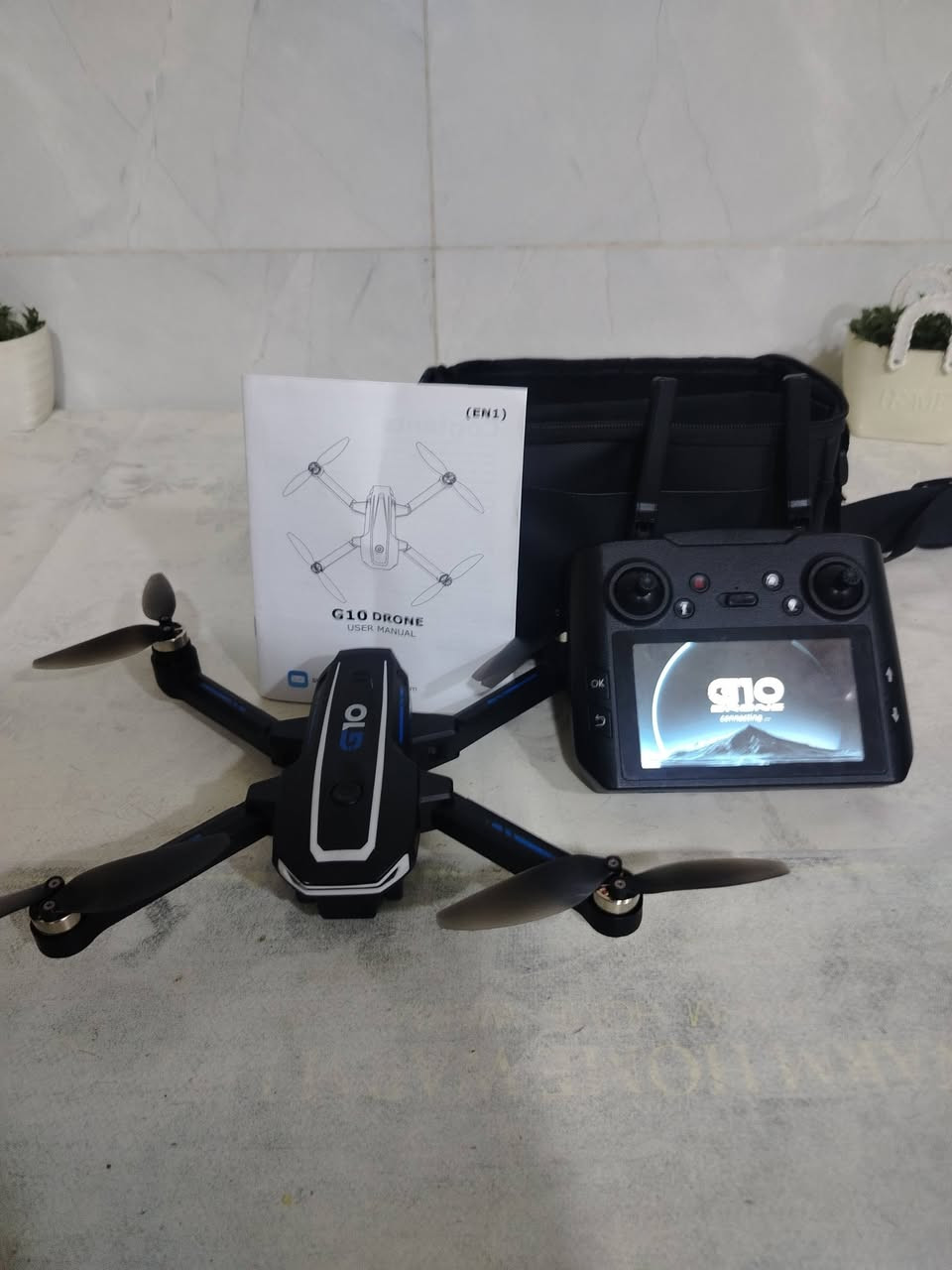 📢 للبيع درون G10 مع شاشة مدمجة بالريموت – بحالة جيدة جداً

🔹 درون G10 قابل للطي وسهل الحمل والتنقل.
🔹 ريموت كنترول بشاشة مدمجة، ما يحتاج ربط مباشر بالتلفون أثناء الطيران.
🔹 مناسب للتصوير الجوي، الرحلات، والتجارب الترفيهية.
🔹 مدى طيران جيد وثبات مناسب للاستخدام اليومي.
🔹 يأتي مع الحقيبة الخاصة به، الريموت، والدليل الأصلي كما موضح بالصور.
🔹 سهل الاستخدام للمبتدئين ومحبي الدرونات.
🔹 الحالة: مستعمل ونظيف ويعمل بصورة جيدة.

💰 السعر: 150 ألف دينار عراقي

📍 الموقع: بغداد

📞 للاستفسار والاتصال: ***********

