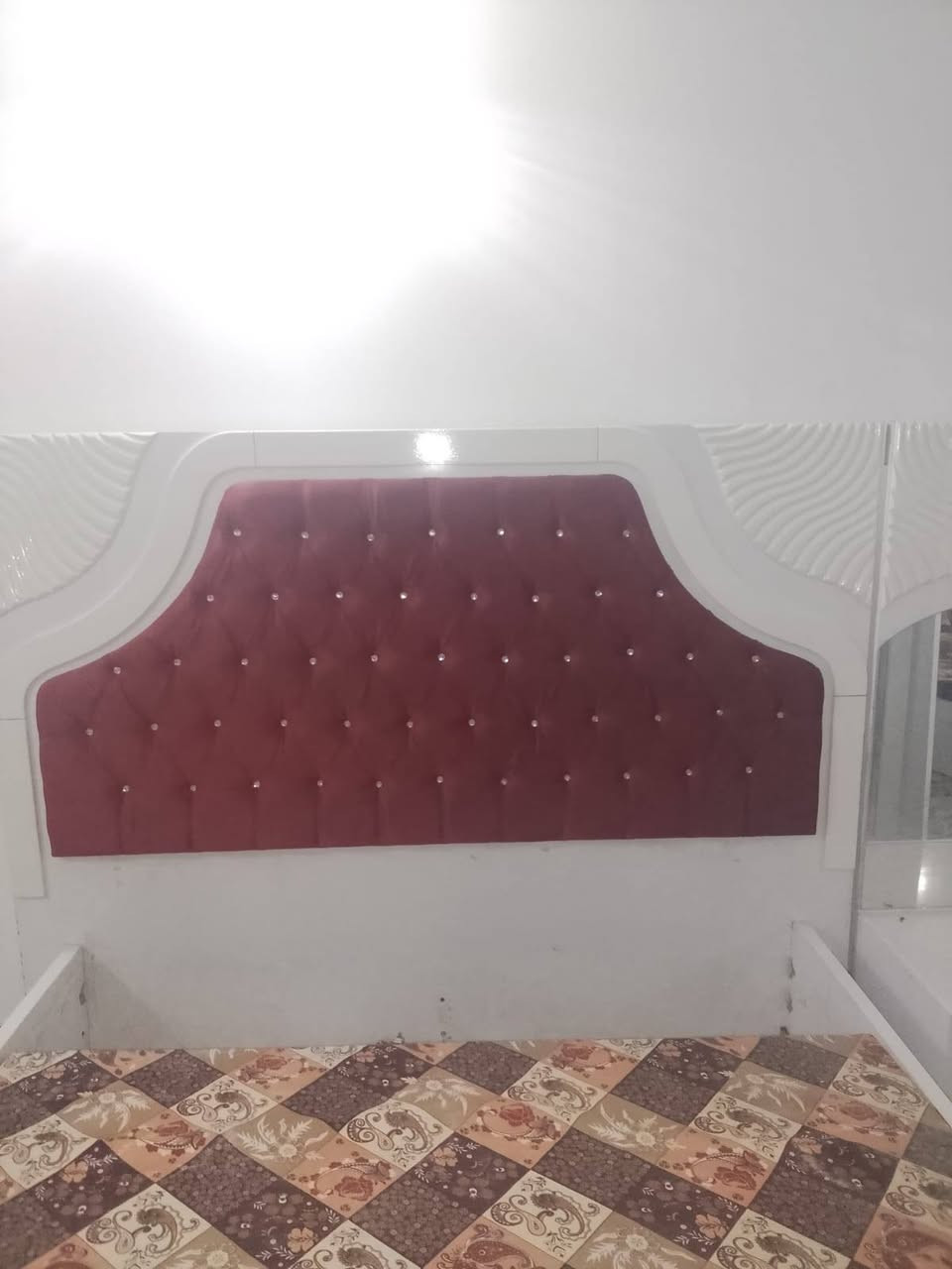 السلام عليكم غرفه تركيه نضافه 90 ٪ رايده 400 والنقل عليك بغداد البعيثه رقم الهاتف ***********
