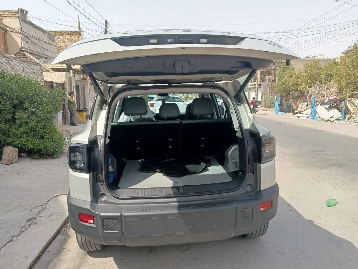 🔥 جيتور T1 | موديل2026 | Comfort 🔥
🚘 السيارة بحالة الوكالة تقريبًا، ماشية فقط 1800الف

📍 رقم أربيل

📝 السيارة باسمي

✨ إضافات وتجهيزات مميزة:

🛡️ PPF مغلف بالكامل — مع ضمان 10 سنوات

🌡️ جام السيارة مغلف بعازل حراري 30%

🛡️ مضاف شباك حماية للراديتر

━━━━━━━━━━━━━━

سيارة تجمع القوة، الفخامة والحضور… واللي يعرف الـT1 يعرف قيمتها 🤍

🚘 Jetour T1 Comfort -2026

✨ لون خارجي أنيق ﴿ذهبي﴾

🖤 داخلية فخمة ومريحة﴿زرقاء﴾

💥 المحرك والأداء:

• محرك 2.0 Turbo – 4 سلندر

• قوة 254 حصان

• عزم 390 نيوتن متر

• گير أوتوماتيك 8 سرعات

• دفع أمامي FWD

• 3 أنظمة قيادة حسب اختيار السائق

• جنوط 19 إنش

• تايرات 235/60 R19

• خزان وقود 70 لتر

• سعة صندوق الأمتعة 574 لتر

🛡️ أنظمة الأمان والمساعدة:

• ABS 🛑 يمنع انغلاق الإطارات عند الفرملة القوية ويساعد على السيطرة.

• EBD ⚙️ يوزّع قوة الفرملة بين الإطارات بشكل متوازن.

• ESC 🛞 يساعد على ثبات السيارة وتقليل الانحراف.

• TCS 🚘 يقلل من انزلاق الإطارات عند التسارع.

• TPMS 🔧 ينبهك عند انخفاض ضغط الإطارات.

• وسائد هوائية 🛡️ لحماية الركاب عند التصادم.

• رادارات خلفية 📡 تساعدك على اكتشاف العوائق أثناء الرجوع والركن.

• كاميرا 540° 📷 تمنحك رؤية محيطية واسعة لتسهيل الركن والمناورة.

• EPB 🔒 فرامل إلكترونية لسهولة الاستخدام.

• Auto Hold ✋ تثبّت السيارة عند التوقف، خصوصًا بالإشارات والزحام.

✨ التجهيزات الداخلية:

• شاشة عدادات رقمية

• شاشة وسطية كبيرة

• تشغيل بدون مفتاح

• دخول بدون مفتاح

• مقاعد كهربائية

• مقود متعدد الوظائف

• تكييف

• USB

• نظام صوت وترفيه

• إضاءة داخلية أنيقة

• تصميم داخلي عصري وعملي

🤍 موديل 2026 | فئة Comfort

🚘 2.0 Turbo | 254 HP | 8AT | FWD

سيارة شكلها يلفت من أول نظرة، وداخلها يعطيك إحساس الفخامة والراحة، مع أنظمة أمان ومساعدة تمنحك ثقة أكبر أثناء القيادة.

🔥 جيتور T1… حضور قوي بكل تفاصيلها.

💰 السعر: [35,000,000 مليون]

📍 الموقع: [بغداد،، منطقة الحسينيه خلف مطعم الامير]

📞 للتواصل: [***********]

للمهتمين والجادين فقط — المعاينة خير دليل ❤️

