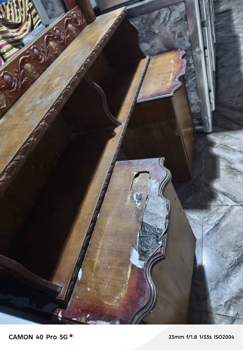 السلام عليكم مجموعة غراض نضيفه للبيع ب أسعار مناسبه مكاني نهروان سبع تلاف

