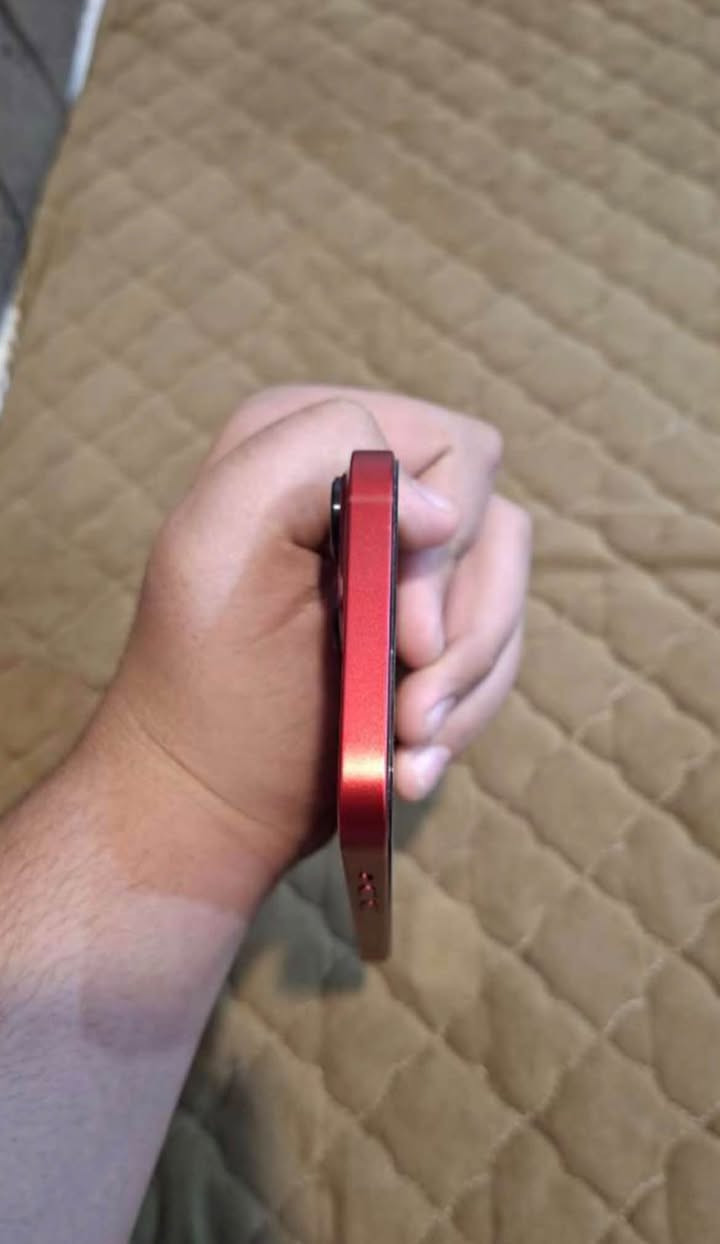 آيفون 13 • ١٢٨ • بطارية ٨٠