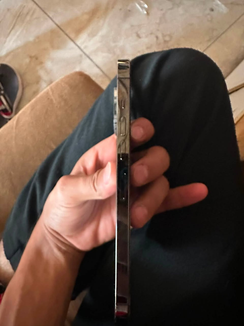 سلام عليكم
آيفون 13 برو ماكس للبيع 
ذاكره ٢٥٦
     بطاريه ٧٩ بلاديه 
           الجهاز أمريكي 🇺🇸 
كارتونه مالته وياه 

شريحه وحده 

الجهاز مرتب كلش  مال جناي 

السعر خاص. الشري فقط 

الاستفسار الانتصال على هذا الرقم 

***********
