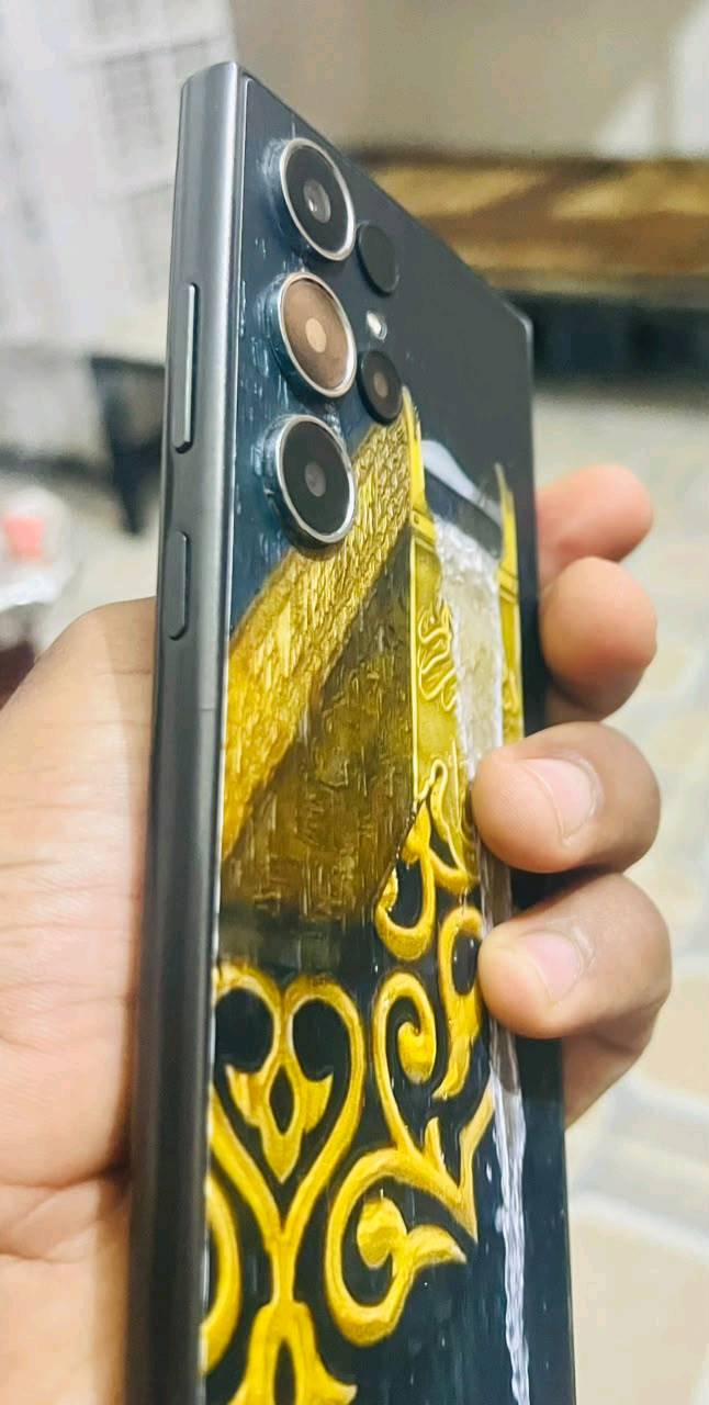 مرحبا مبايل c61 وياه كارتون وملحقات سعر 160 التواصل *********** واتساب او اتصال
المبايل مستعمل لو جديد؟ وشنو سبب البيع؟: 
مستعمل يشبه الجديد
شنو موقعك بالضبط حتى نعرف وين التسليم أو أكو توصيل؟: 
السماوه الوركاء 
السعر 160 نهائي لو بيه مجال للنقاش؟: 
نفس السعر
هل بيه أي خدوش، كسر، تبديل شاشة، أو أي مشكلة بالعمل مثل الكاميرا/الشحن/السماعة؟: 
لا
الذاكرة 128 والرام 4+12 شغالة تمام 100% لو أكو أي ملاحظة بيها؟: 
صحيح 