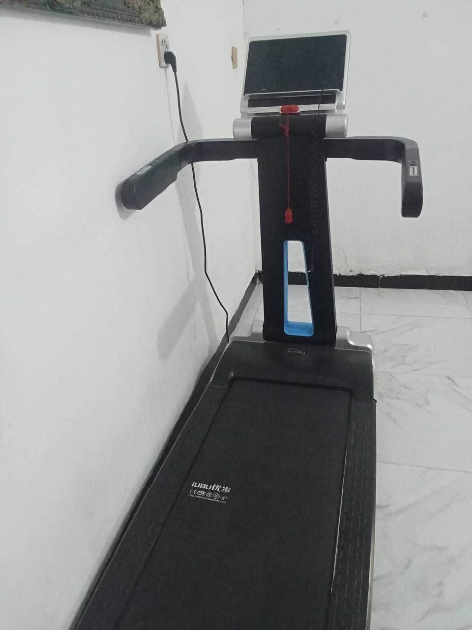 الإسلام عليكم عندي جهاز جري نظيف جداً للبيع سعر مناسب اتصال على هذا رقم ***********
