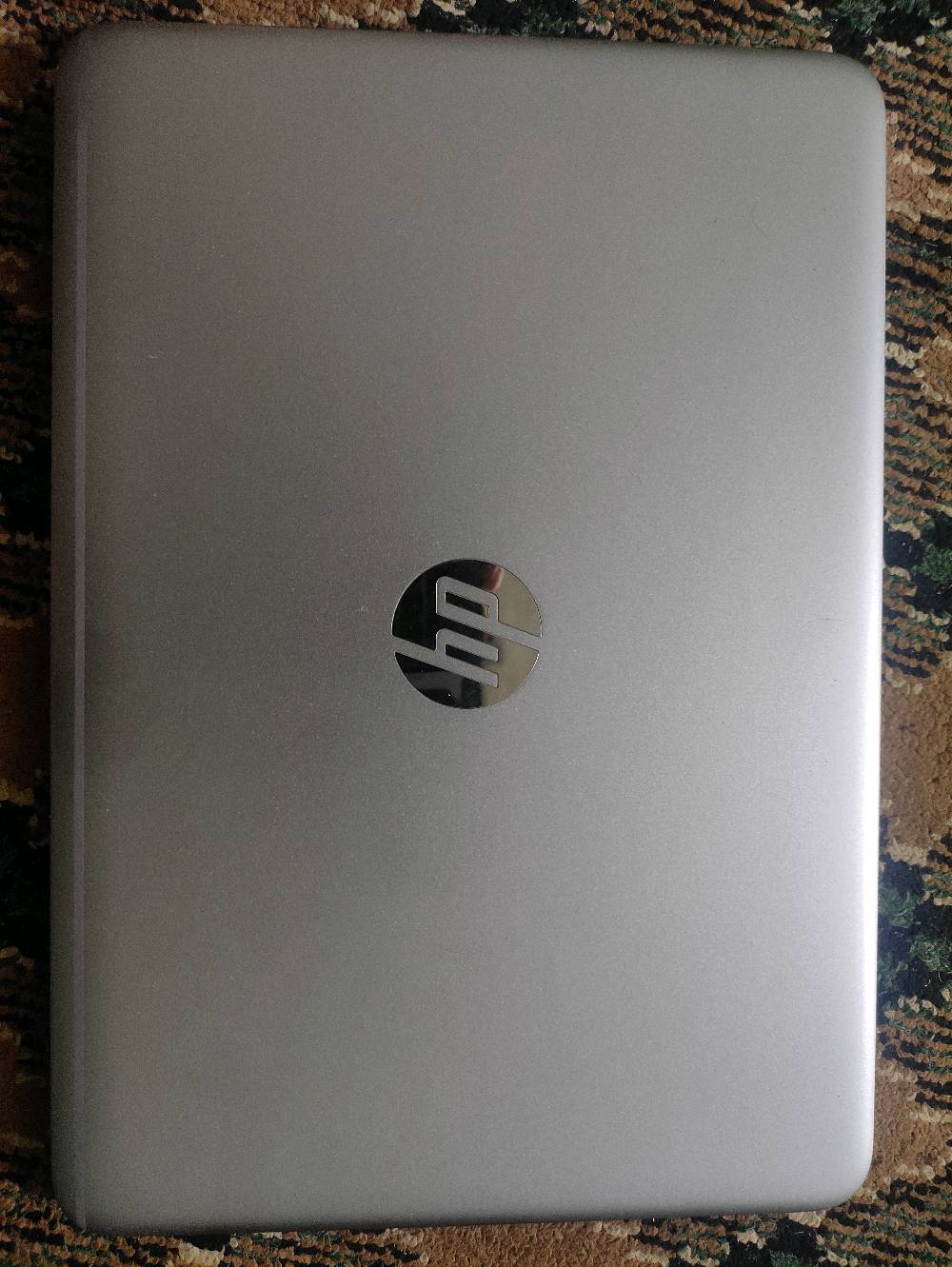 Device name: EliteBook Folio 1040 G3
Processor  Intel(R) Core(TM) i5-6300U CPU @ 2.40GHz   2.50 GHz
Installed RAM  16.0 GB
System type  64-bit operating system, x64-based processor
Pen and touch  Touch support with 10 touch points(شاشه لمس)
__________
                                                      كارت الشاشه VC SHARE
14.1 LED TOUCH
OS DOS-NO CD
Version  21H2
SSD. 256G قابل للزياده
Gen 6 جيل سادس
__________
مستعمل فقط دراسه ملحقاته وياه 
مكاني بابل مركز/سعره 350 الف