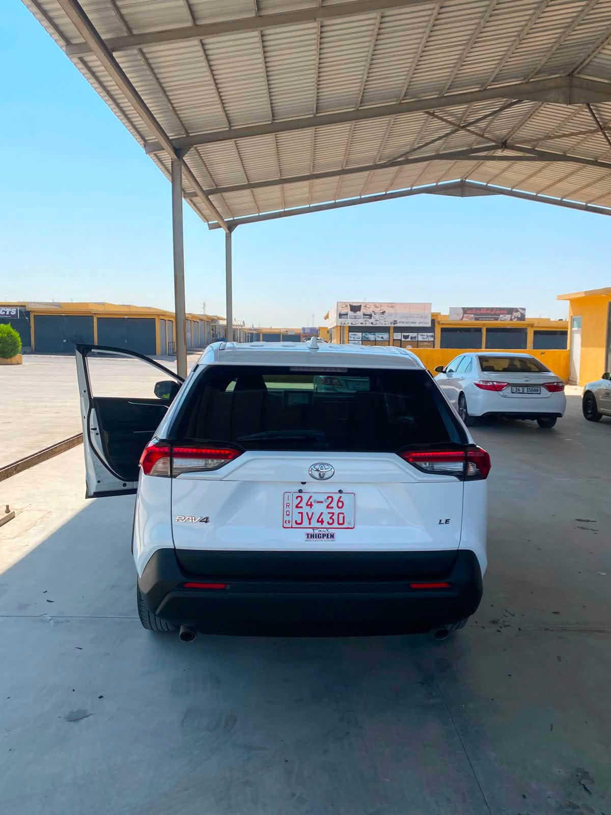 للبيع 
راف فور 2024 Le بانزين 
ماشية 40,000 miles 

لايت زنون 
هندبريك دكمه 
اتو هولد 
تبريد قطعتين 
حادثها بسيط وبدون اي دواخل صور الحادث موجوده 
السيارة كاتي تتخرج بإسم المشتري 
مكان السيارة دهوك 
السعر 
22,500 وبيها مجال بسيط
***********

نص مكتوب في الصور:
- 79046935X