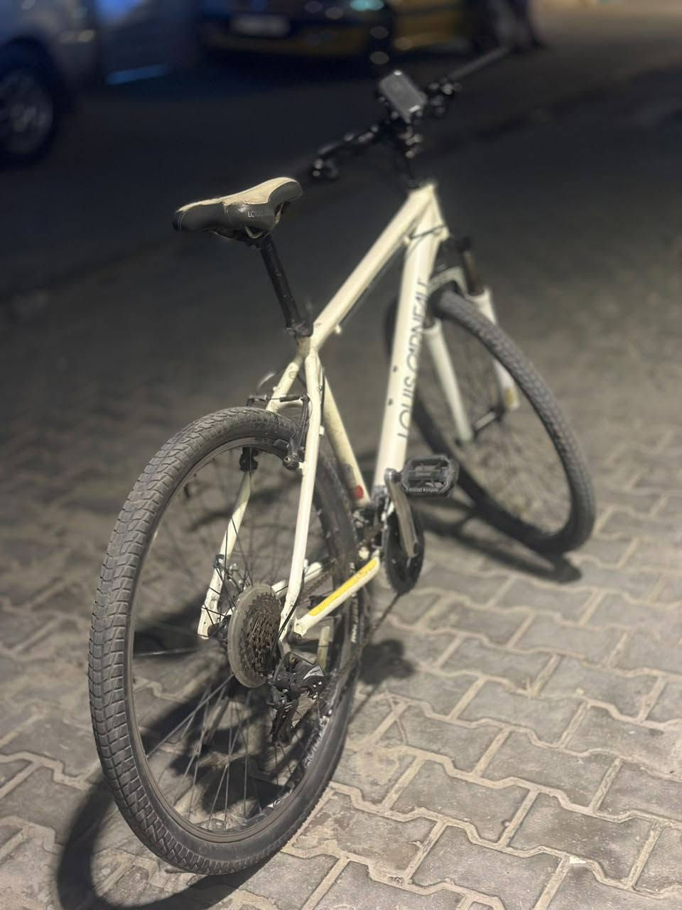 بايسكل جبيلي للبيع سعر 275
ماركة LOUIS GARNEAU الكندية 
مكينة كله شيمانو المكينه نضيف 
مكان بغداد ***********
