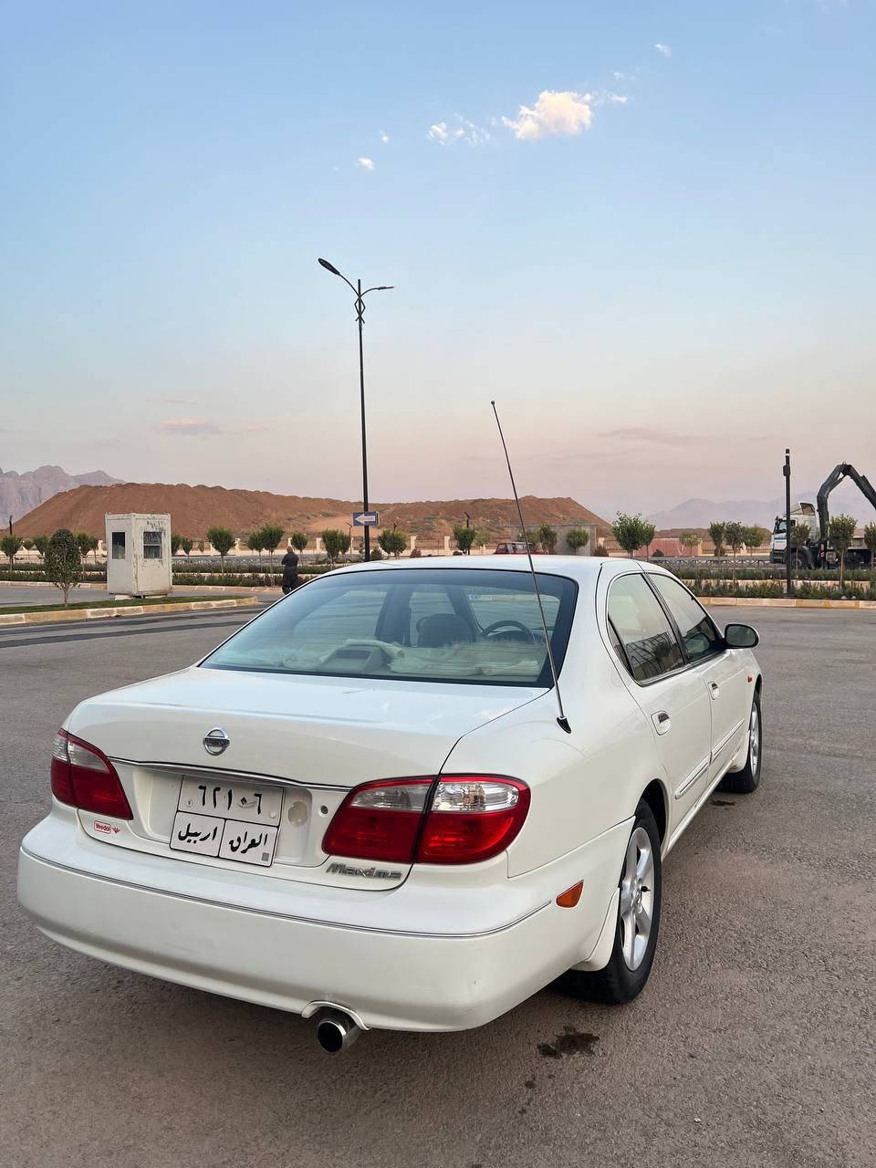 نیسان ماکزیما 2002بێ  بۆیاغ بێ سارد بێ چاڵ و تەعدیل بێ شوخت نمونە لەجوانی ماڵی دۆستە توندو تۆڵە مەکینە 3000هەزارمەکینەی شەریکەیە نەگۆڕدراوە  مەکینە و گێڕی لۆکی لەسەرەگێڕو مەکیە کارەبایی تەبرید گەرمی هەمووی لەسەر دەقی شەریکەیە گێڕ عادیabs ناو زەرد قفڵ مەرکەزی ئاوێنە کارەبایی چوار جام کارەبایی تایەو ویلی تازەیە ویلەکانی شەریکەیە 77گەڵاو معامەلە ***********==*********** رانية, السليمانية
