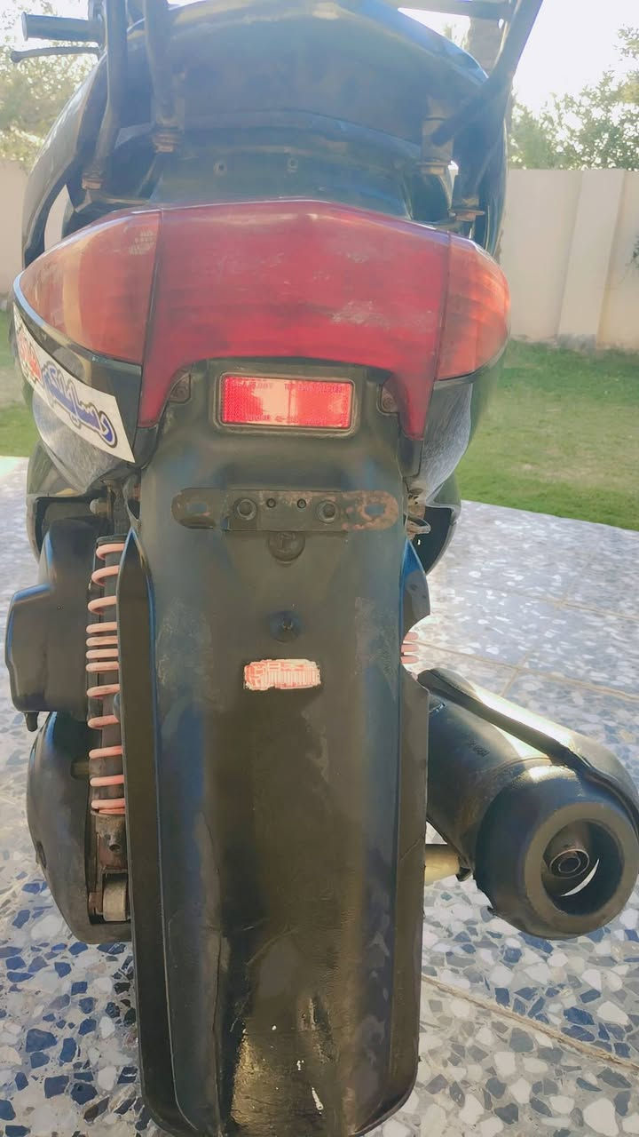 دراجه سكنس نثيه 110 للبيع عنوان بغداد المعامل سعر 550 وبيه مجال حسب جيتك 
شراي تفضل خاص او واتساب ***********
