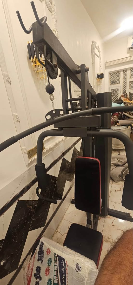 جهاز ملتي جم متكامل  يحتوي ع ٢٦ تمرين وزن ٧٥ كيلو  جهاز نظيف جدا استعمال قليل اقل من شهرين (سبب البيع ظرف صحي ) السعر ٤٠٠ الف 
‏للاستفسار (***********)
