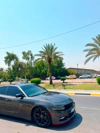 جارجر sxt بلاس اللون فيلي موديل 2021 ماشية 70 الف السيارة نظيفة ومابيه...