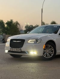 كرايسلر 300 • ٧٢٠٠٠ مايل • بابل