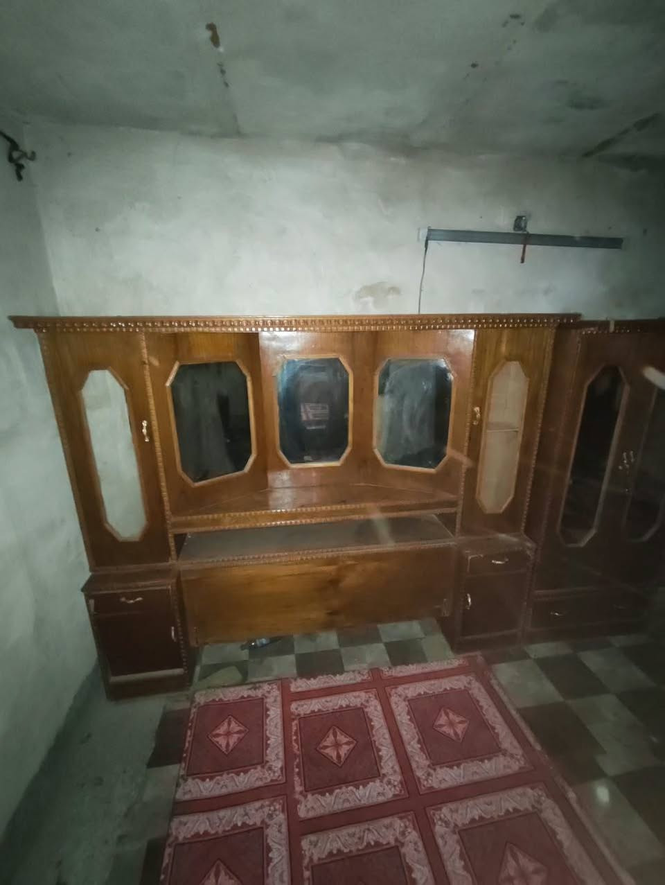 البيع غرفه ام سته
***********
