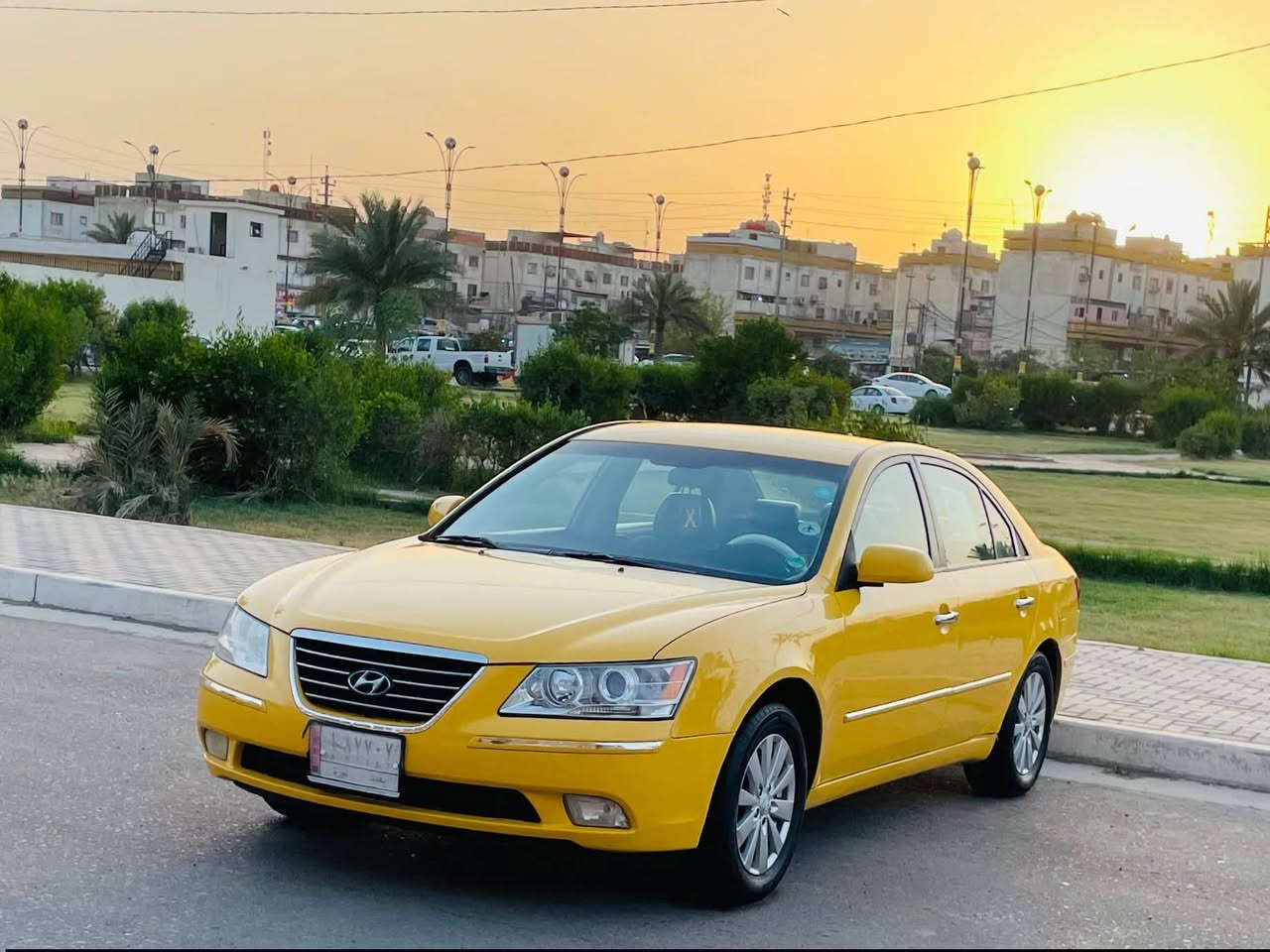 سلام عليكم 
سوناتا موديل 2010 مكينه وكير خير من الله تبريد توني مبدل منضومه مكينه 2400دوش المرغوب سياره كبل للشارع سياره جاهزه من كلشي حداديه جديده وره وكدام حادثه باب السايق تبديل الباقي ليبل واحد ترهم مراوس ب اوبتما موديل 2012او 2013 السعر 105وبيها مجال 
***********
