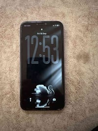 آيفون ١١ • ٦٤ • بطارية ٧٧٪