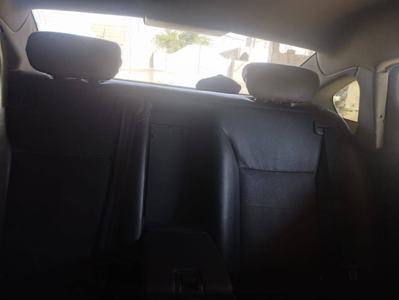 سعر 110 وبيه مجال
*********** 
ريو سامسونج اس ام سبعه..موديل 18 رقم بابل بأسمي وكاله عامه مروريه ...كامل المواصفات ماعدى الفتحه..استيراد خاص مو وارد .... السياره بلاد شركه ماعدى الحادث الي عندي صار بيهه شخوط وبنيد ....كير مكينه بلاد شرط ومكفول .......المكان الدوايه....السياره غاز بلاد انسه الصرف والعطل .....
