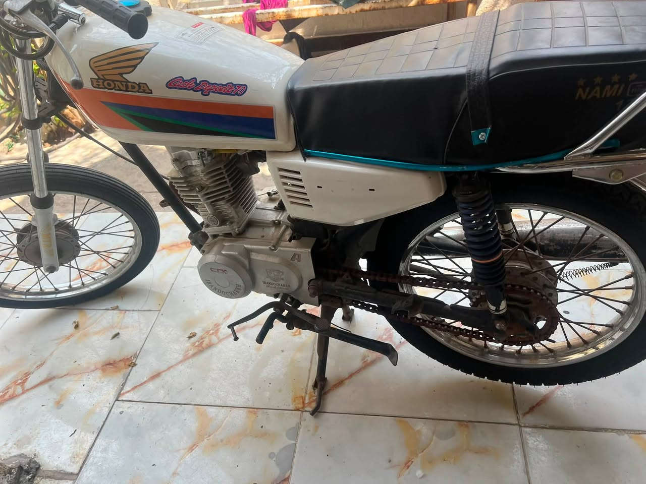 للبيع ب300 
***********

