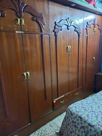 غرفه اخشاب راقيه سعر 400 وبيه مجال  أي ستفسار خاص  07704563755