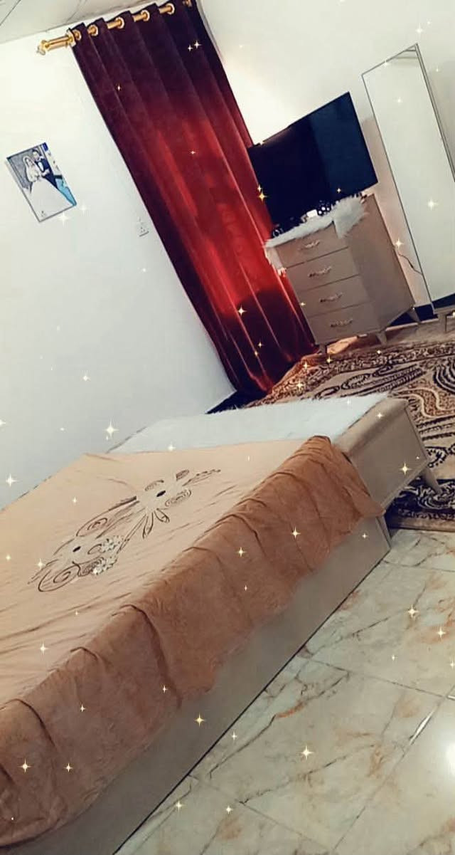 للبيع بسعر مناسب جدا مكاني نجف 0780890311
