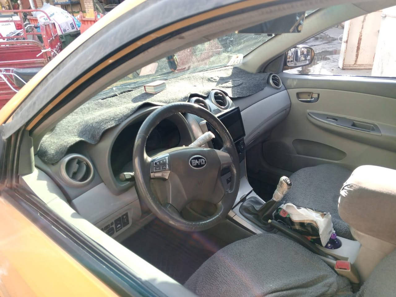 سياره BYD للبيع موديل 2013تخم تايرات جديد تبريد شغال السعر 48وبي مجال  للاستفسار***********
+مكلف بل نشر

