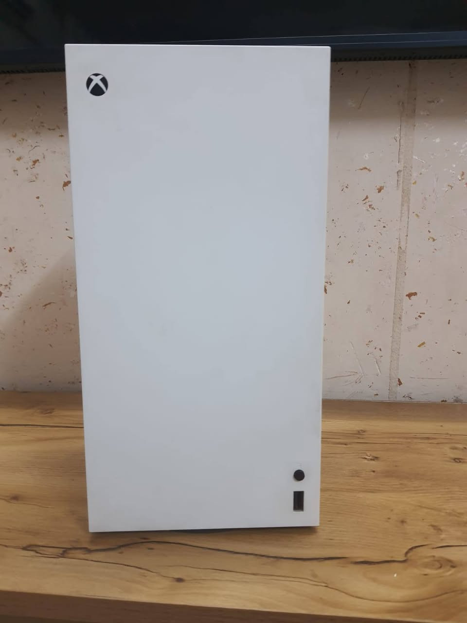 Xbox series x
و دركسون 
Pxn v9 
اكسبوكس سيريس اكس ديجيتال نسخه 2025 ودركسون للبيع نضيف 100% مع كامل ملحقاته واحد تيرا 
للاستفسار 
***********

