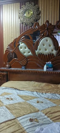 غرفه اخشاب للبيع  نضيفه حيل السعر مليون وبيها مجال بسيط التواصل علئ ال...