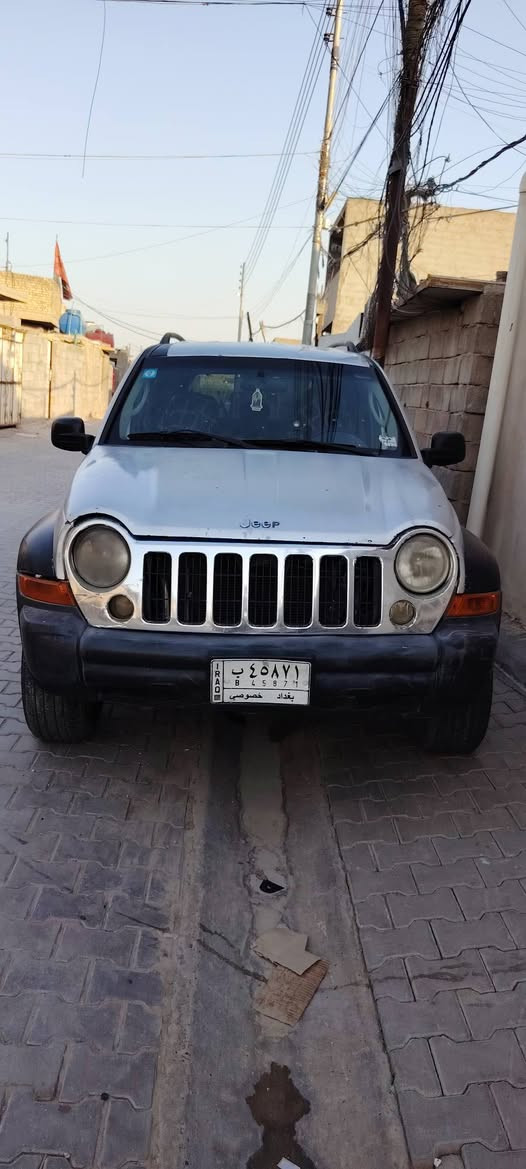 السلام عليكم جيب ليبرتي 2007 محرك 3700 كير ومحرك شرط تبريد شغال تخم تاير السياره  بسمي مداور ثاني يوم رقم بغداد السياره جاهزه
مكان السياره بغداد
السعر :68
الهاتف: ***********
