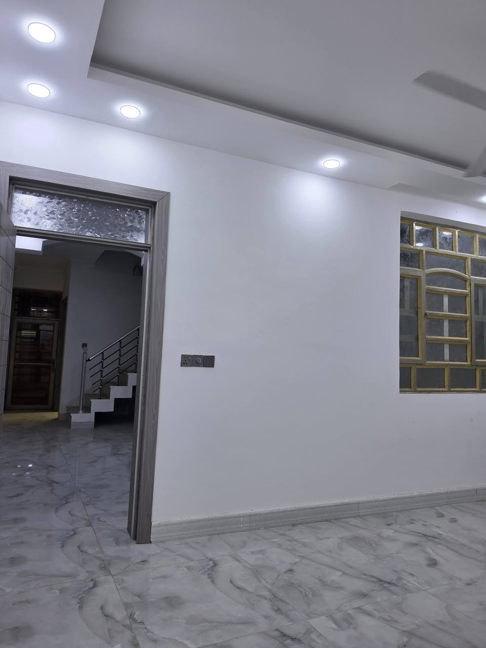 للبيع❤️❤️ بسعر مناسب 
مشتمل ١٠٠ م حديث طابق ونص فول ٢٠٢٦ منطقة حي الجهاد الديوان مربع الأصيل
........
اعلان رقم ٣٦٨
........
مشتمل ١٠٠ م طابق ونص مترمم ترميم شامل ٢٠٢٦
واجهة ٥ نزال ٢٠
غرفتين نوم
صحيات عدد ٢
شارع ١٢م
مدخلين
في منطقة الديوان قرب ثانوية الاصيل مربع هادئ جدآ 
للاستفسار
آسيا *********** واتس اب
أثير   *********** واتس اب 
مكتب نيو هاوس للعقار الكائن في
حي الجهاد الديوان مقابل الامانة قرب كوفي ركن الديوان
#مكتب_نيوهاوس_للعقارللبيع

