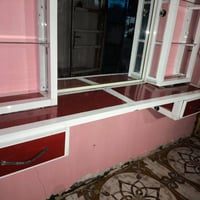 ميزه حلاقه • صالون نساء • نضافة