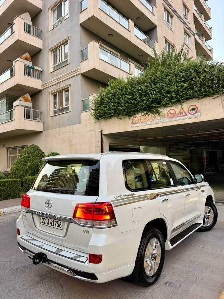 Land cruiser GXR  2018    V8  73,000 km‏
( واید ئیدیدشن )

‎لاندكروزر 2018  ساز باب أول وايديشن  بشرط فحس شريكة 
‏‎ملاحظە : الاخوان رجائن بس بیع نقد بدون مراوس📌
أخت زيرو بل كارتون 📦📦
‏‎لاندکروزر 2018  SAS 
‏‎💎محرک 8 سلندر 
‏‎⌛️ماشي 73,000 ألف
‏‎💎 بسمطين  +سماعة بيلادي +فرشات بيلادي مجوود 
☎️***********                        465$

‎‏‎💎 مكفولة كفالة عامة من الدعامية إلى الدعامية
‏‎ 💎 بدون صبخ .بدون بارد  ،بدون رصعات ،بدون حتى شخط
‏‎دعاميات هم بدون صبغ ،رمل مابي ،لحية بدون صبخ ..بقية كلها بشرط

‏‎🧬فول فول مواصفات
‏‎شاشة كبير لمس 5 كاميرا حاسة رادارات
‏‎كاميرات 3 شاشات سيلاد فتحة سقف 
‏‎كشن جلد كشن كاراباي شحن موبایل  8 اريباك تبريد مركزية
‏‎بصمة تشغيل عن بعد باب جاك سلاجة ليد زينون 
‏‎تحكمات ستيرن دبل فوليوم فورويل هوك
‏‎سيارة بها 2 بصمة من شركة جديد جدأ 
‏‎سيـارة عل نظافتها احسبها صفر زيرو

💎 تخم تاير دنلوب الاصلي

‏‎ 💎محرك كير بشرط مامفتوح
‏‎سيارة حيل نظيفة كلشي عل بلاد لوك
‏‎سنوية زنكة كلشي جديد مدفوع لـ2031
‏‎باسمي السنوية بشرط تحويل و خرامة 
‏‎سيارة مابيـها دينار مصرف كامل من كل نواحي

‎‏‎♻️نفسي يوم /تحويل و وكالة حاظر
‏‎📍مكانك /داخل سليماني
☎️***********
