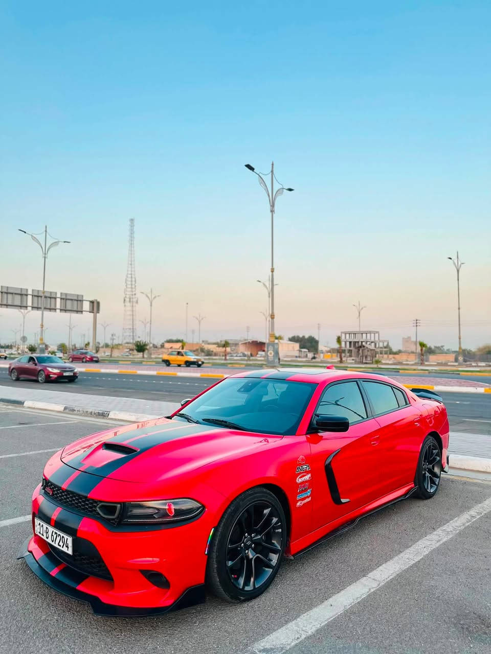 النداء الأخير 📣 ، كلين بدون قطره صبغ، أرخص و أنضف سكات 
للإستفسار :***********
دوج جارجر سكات باك . Scat Pack  
الموديل : 2022 مكفوله كفالة عامه حادثها سرقه مكينه وگير  فقط و مشدودات جدد نفسهن
ماشية  : 27 الف ميل 
المحرك :  V8 . 6.400
القدرة الحصانية : 485 حصان hp  
المواصفات :                              
*  نقطة عمياء . 
* مكابح رياضية (برمبو) . 
* لايت LED . 
* كاميرا خلفية . 
* امكانية التحكم بوضعيات المقود كهربائيا . 
* كزوز سستم موبار . 
* حساسات خلفية . 
* ويل قياس 20 أنج 
* سستم صوت  . 
* تشغيل عن بعد . 
* مقاعد رياضية 
* ذاكرة لحفظ وضعيات الجلوس (ميموري) . 
* المقاعد الأمامية تبريد وتدفئة . 
* المقاعد الخلفية تدفئة . 
* نظام خرائط GPS . 
* شاشة كبيرة قياس 8.4 أنج اوپشنات 
* تدفئة ستيرن . 
لون احمر 
رقم بغداد بأسمي / مكانها كربلاء
