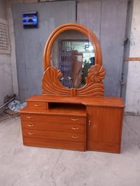 ميز تواليت • الكرخ درويش البياع • قابل تفاوض