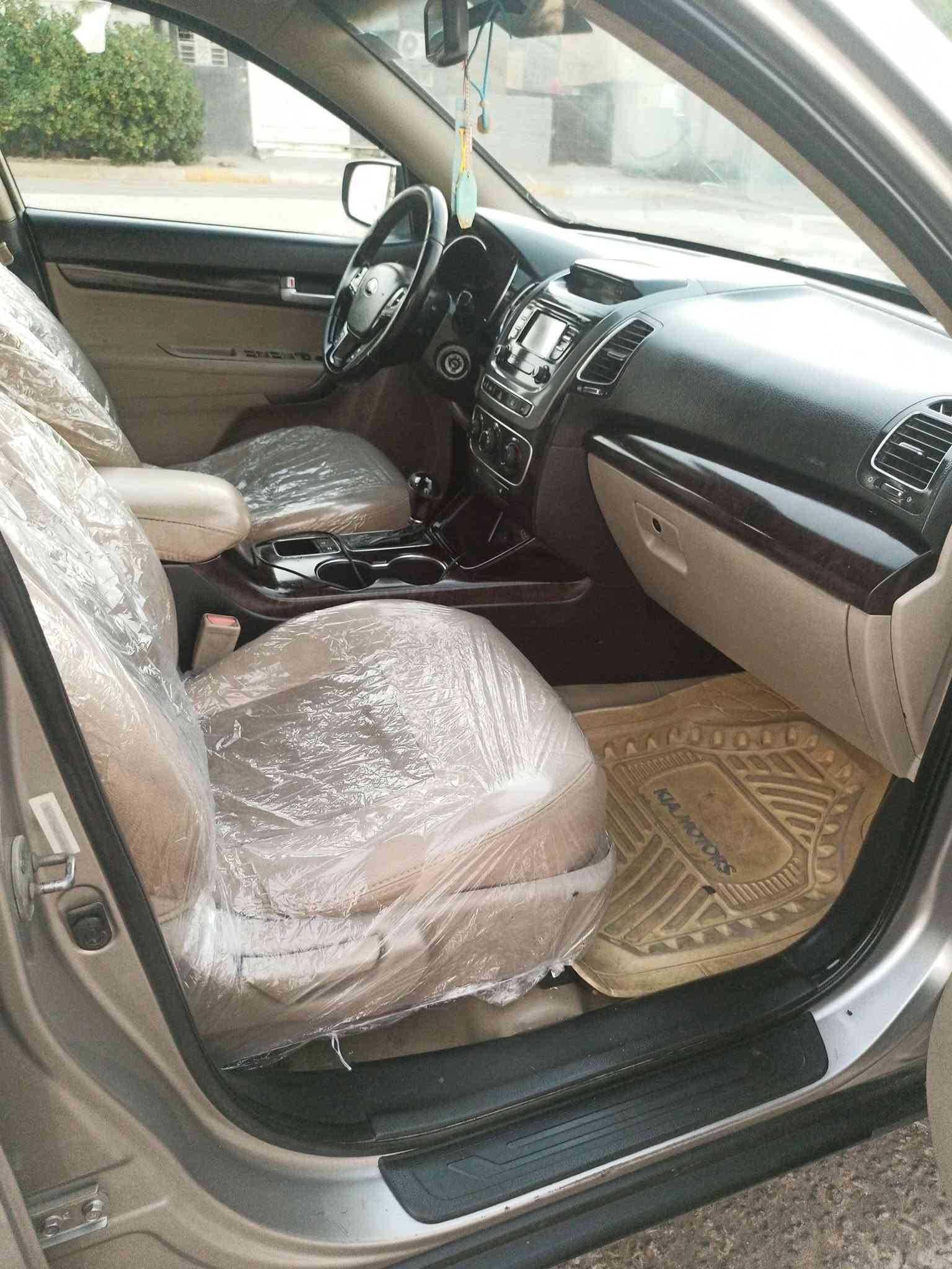 سلام عليكم سياره نوع سورنتو. موديل 2015نص فول تحكم ستيرن مري شفط اشاير بل مري كشنات تئدفئه تبريد 3قطع تبريد رادر حساسات امامي خلفي كامره دواره 4سلندر كير مكينه حداديه تبريد تخم تاير خير من الله بيه اربع قطع اكلير اثر شخوط لباقي كفاله عامه سياره جديده مال جناي العنوان كربلاء السعر 118وبيه مجال حك جيه بيع فقط رقم الهاتف ***********
