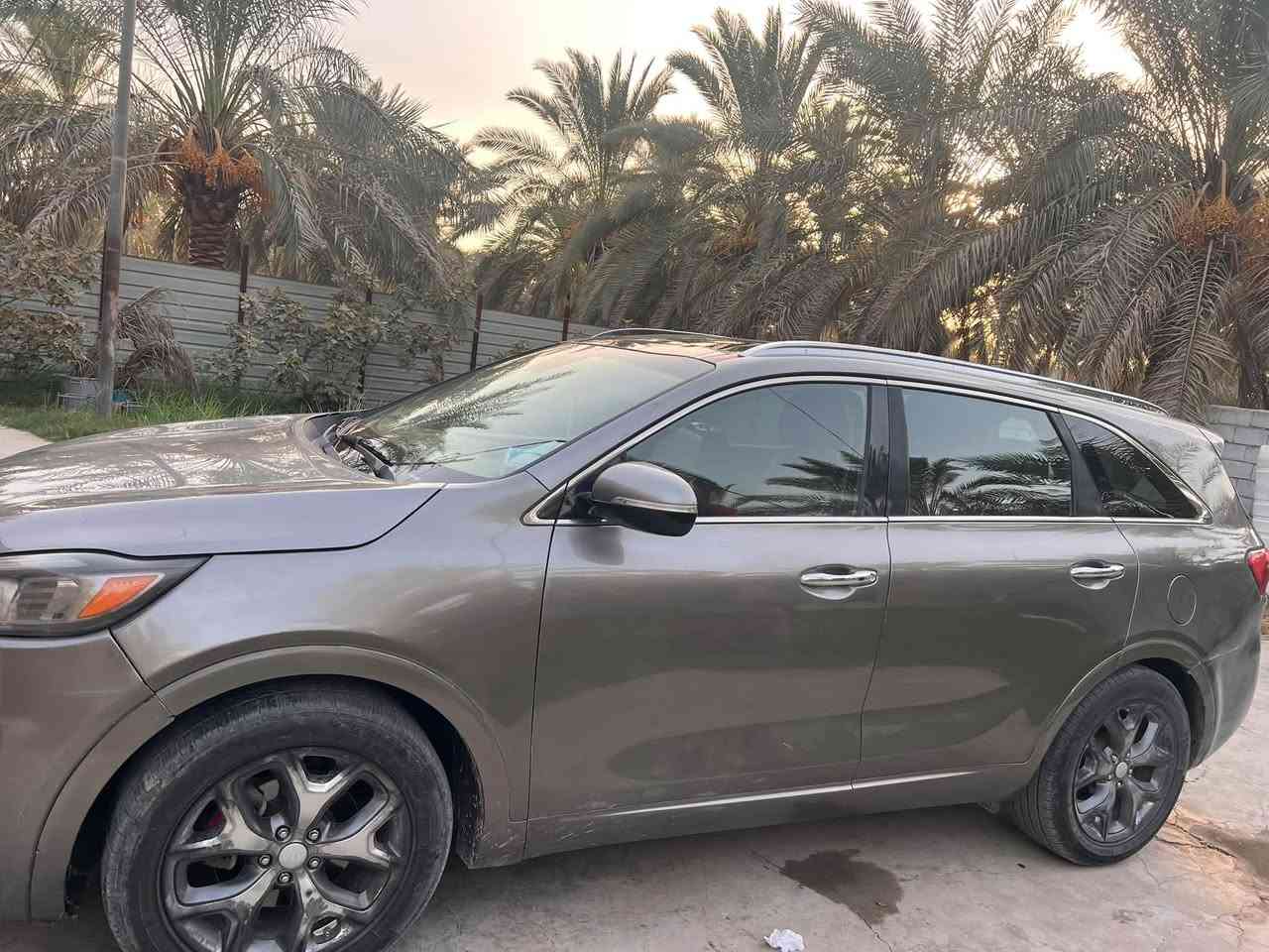 سورنتو ٢٠١٨ امريكي ٦ سلندر
السيارة باسمي 
فول مواصفات
بنراما 
كشنات ٢ كهرباء 
كشنات جلد بحالة الشركة
٣ قطع تبريد
صندوق كهرباء 
مري شفط
كشن تدفئه 
كشنات جلد شركه 
اشاير ترحيب بل يدات 
تحديد مسار 
توقف ذاتي 
ماشية ١٥٠
السيارة بدون حادث بيها شخط ومصلح صورته موجودة بالمنشور 
رقم انبار انكليزي باي مديرية تتحول
السعر ١٨٥ وبيها مجال 
المكان بابل السياحي
الرقم ***********
