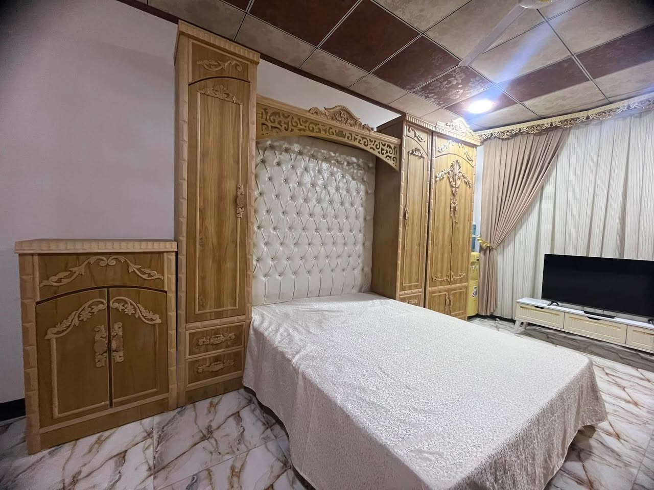 السلام عليكم غرفة نوم جديده  سته ملحق بعد ما مصبوغه الغرفه جديد التواصل علئ هذا الرقم ***********.للتواصل عل وتساب
