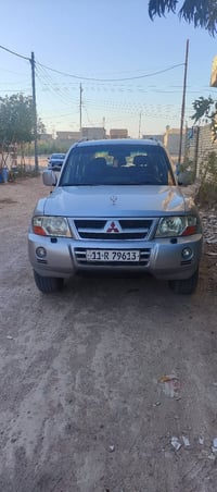 باجيرو ٢٠٠٥ • قطعتين صبغ • بدون ضرر