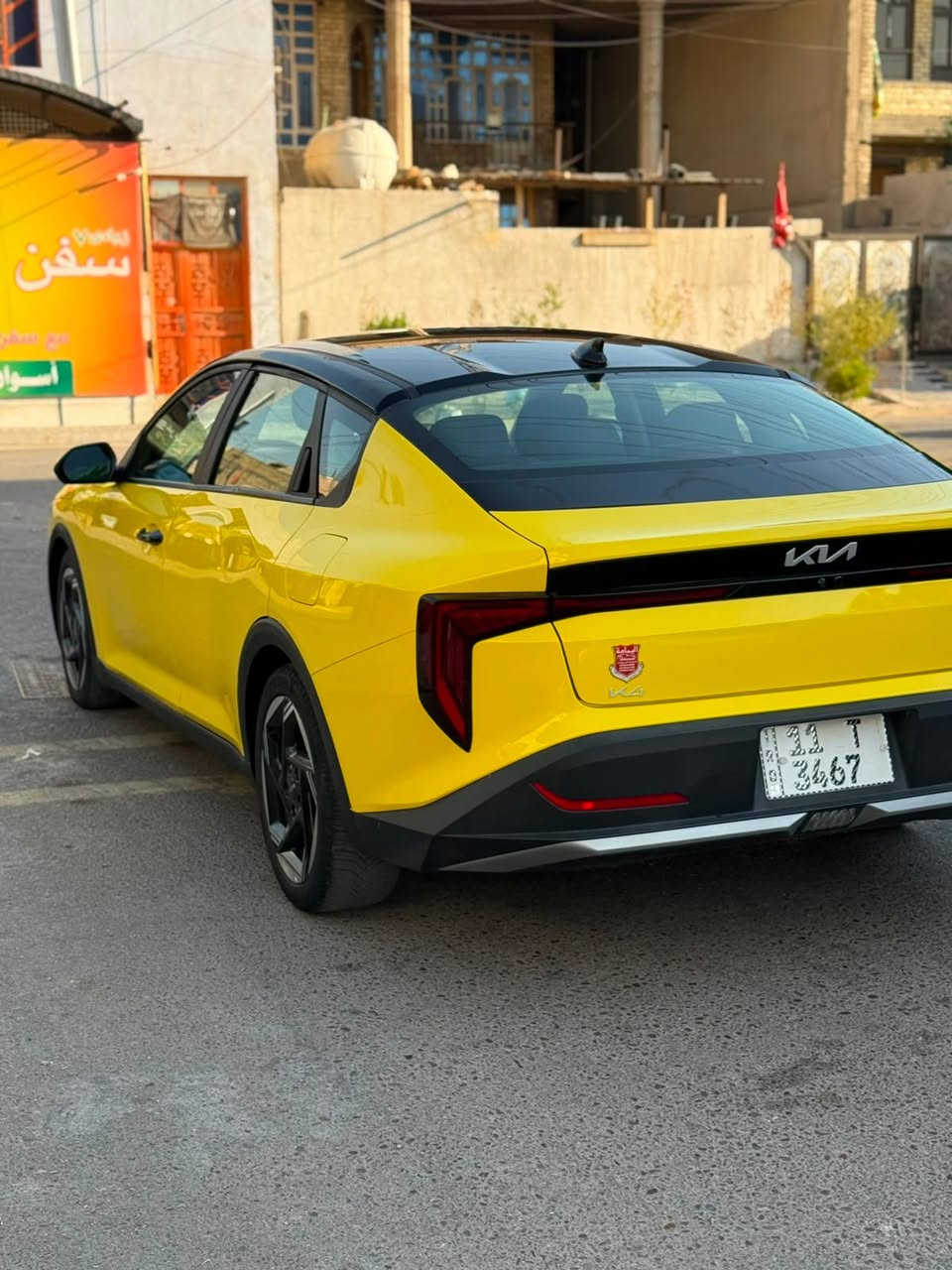 السلام عليكم  
كي فور  K4
موديل 2025
وارد امريكي حادث جاملغ وبنيد تبد
الون اصفر غير محد 
مواصفات السيارة EX
تحكم أربعة جهات 
شاشه لمس متصله 
كامرة خلفية  
رادار امامي رادر خلفي توقف ذاتي  
هند بريك دكمه 
بصمة  + تشغيل عن بعد صندوق  ذكي 
نظام  ترحيب
انظمه قيادة 
تحديد مسار 
لايت عدسات 
لد مامي  خلفي  
محرك 2000
ماشيه 26
مرقم بغداد باسمي 
 للتصال على رقم ***********
مكان بغداد جسر ديالى القديم
