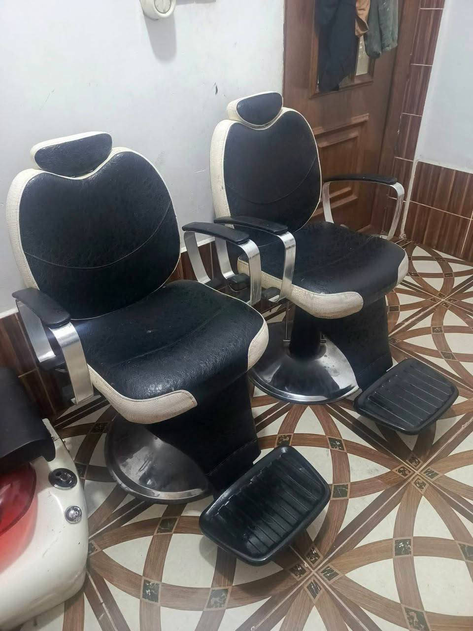 كرسي 💺 حلاقة عدد 7 او 9  كلش انضاف شغال  اخو الجديد مع ميز او مرايه
شبح 👻 اكبر حجي بل شبح 👻
الانبار القائم الكرابله 
السعر 
ع خاص 
او وتساب 
او ع رقم 📱
رجانه 
***********
