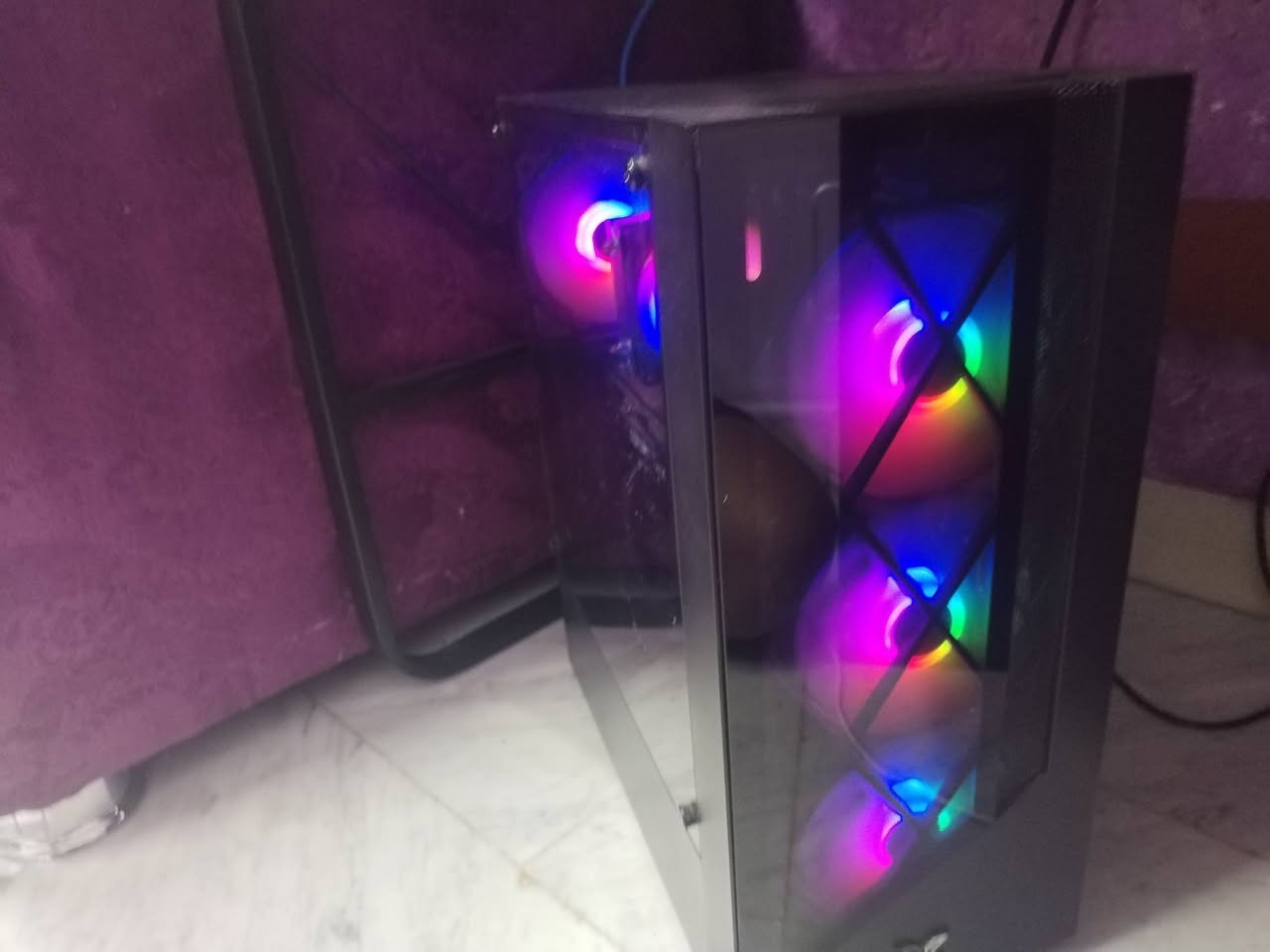 السلام عليكم حاسبه بمواصفات
gpu:gtx 1660super

cpu:i5 10400f

ram:16gb ddr4 

1t hdd

128ssd

السعر 600 و ببها مجال

التواصل ماسنجر لو على الرقم ***********

