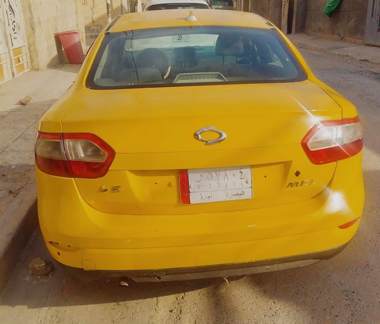 سلام عليكم كوم حديد 
رينو فلونس كوري رقم بصرة مكانها بغداد  البلديات سعرهة ١٧ ورقة مطلوبة ١٠ اوراق هيأة وغرامات على المشتري كير ومكينة أمحور كورلة ١٦٠٠ بيكاجيو سيارة متروكة يحتجلهة صدر وتايرات وباتري منضومة تبريد جديدة ابيع كوم حديد رجاء اليريد يشتري ليتصل هاي كل التفاصيل بيهة مجال من تجي السيارة شغالة اني عندي وكالة عامة مو ام الصورة صاحبهة بالبصرة ما اندلة
***********
