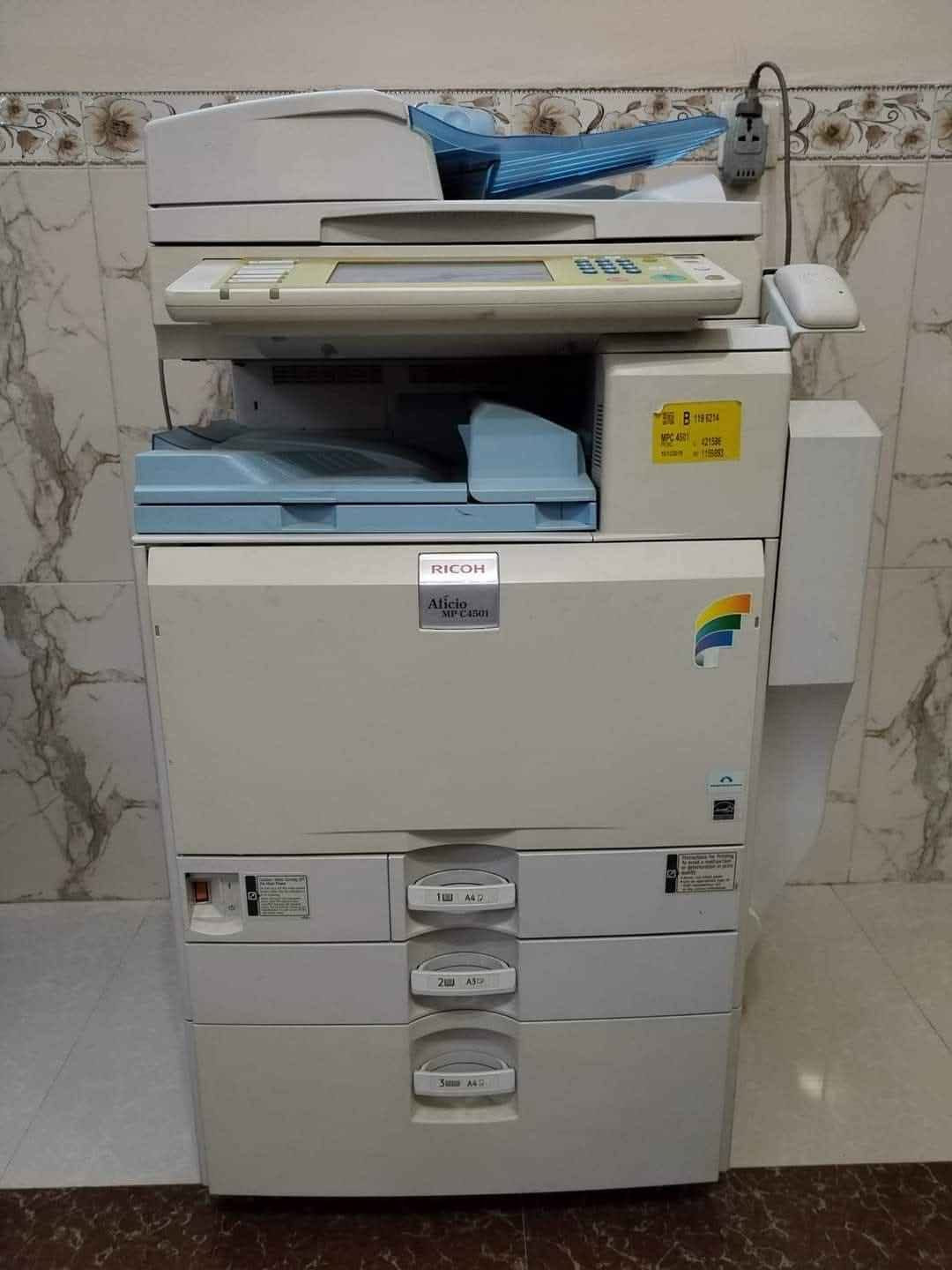 طابعة ملونة • ريكوه MP C4501 • تكريت