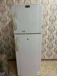 ثلاجه جديده • ٢٠ قدم • كوت جديده