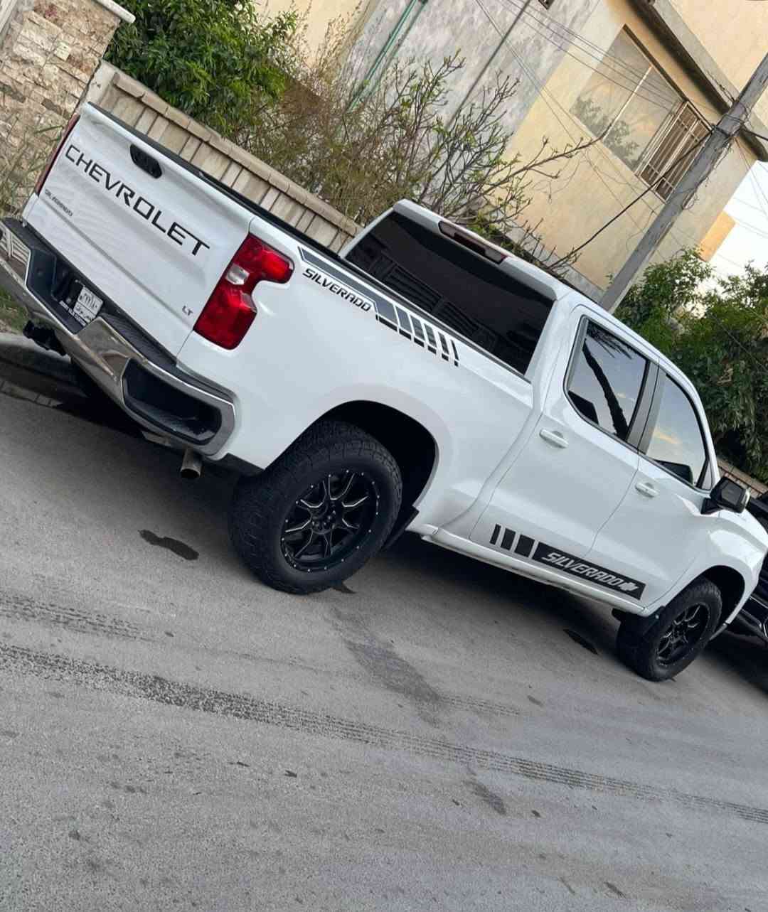 شفروليه سيلفرادو
صبغ قطع مع تطابق اللون ومواد درجة اولى مع بوليش عام والنتيجة امامكم وربي يرزقنا ويرزق الجميع 
العنوان ابو غريب للتواصل خاص او على الرقم
*********** واتساب
