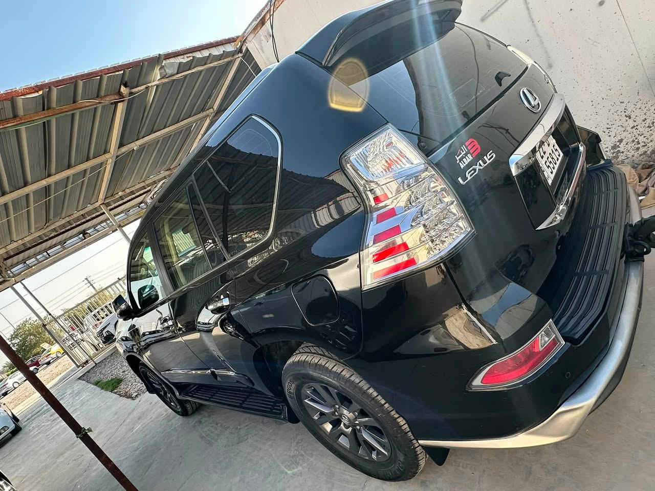 🔥 للبيع لكزس GX 460 موديل 2018 خليجي
📍 بغداد / واسط

• ماشية 145 ألف كم
• مكفولة من الصبغ
• مكينة وكير كفالة
• صيانة كاملة بشركة تويوتا
• داخلية نظافة 100%
• فقط بارد شبر بالباب السايق 
* محرك V8 سعة 4.6 لتر
* دفع رباعي 4WD
* دبل ثكيل وخفيف
* نظام KDSS
* نظام نزول المنحدرات DAC
* فتحة سقف
* تشغيل بصمة عن بعد
* تشغيل عن بُعد
* كشنات كهربائية
* ذاكرة كرسي السايق
* جلد
* كاميرا خلفية
* حساسات

💰 السعر: 335 بيها مجال ***********
